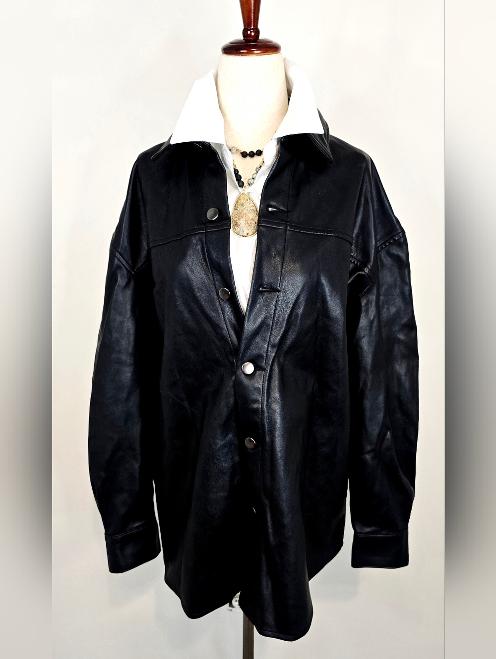 Black Faux Leather Shacket Oversized Button Front Minimalist Streetwear Classic - Picture 4 of 9
